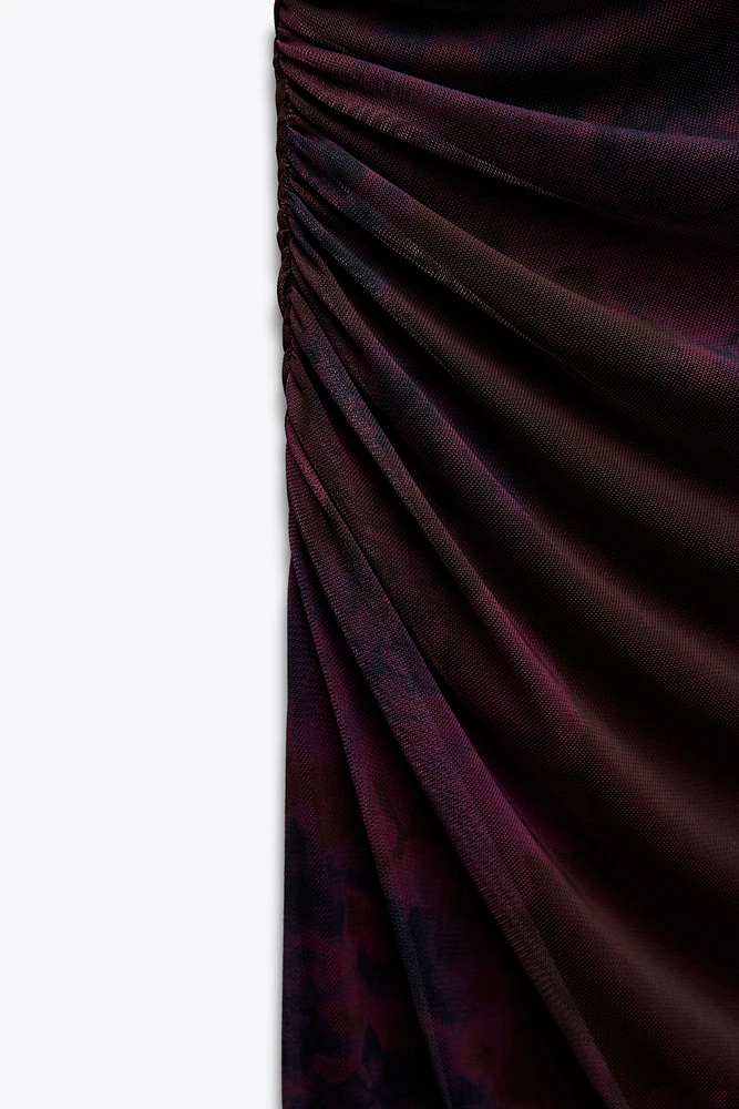 ROBE EN TULLE IMPRIMÉE AVEC DRAPÉ