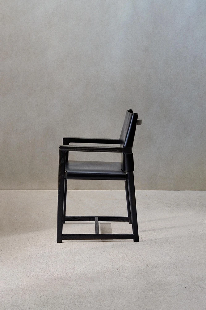 CHAIR 03