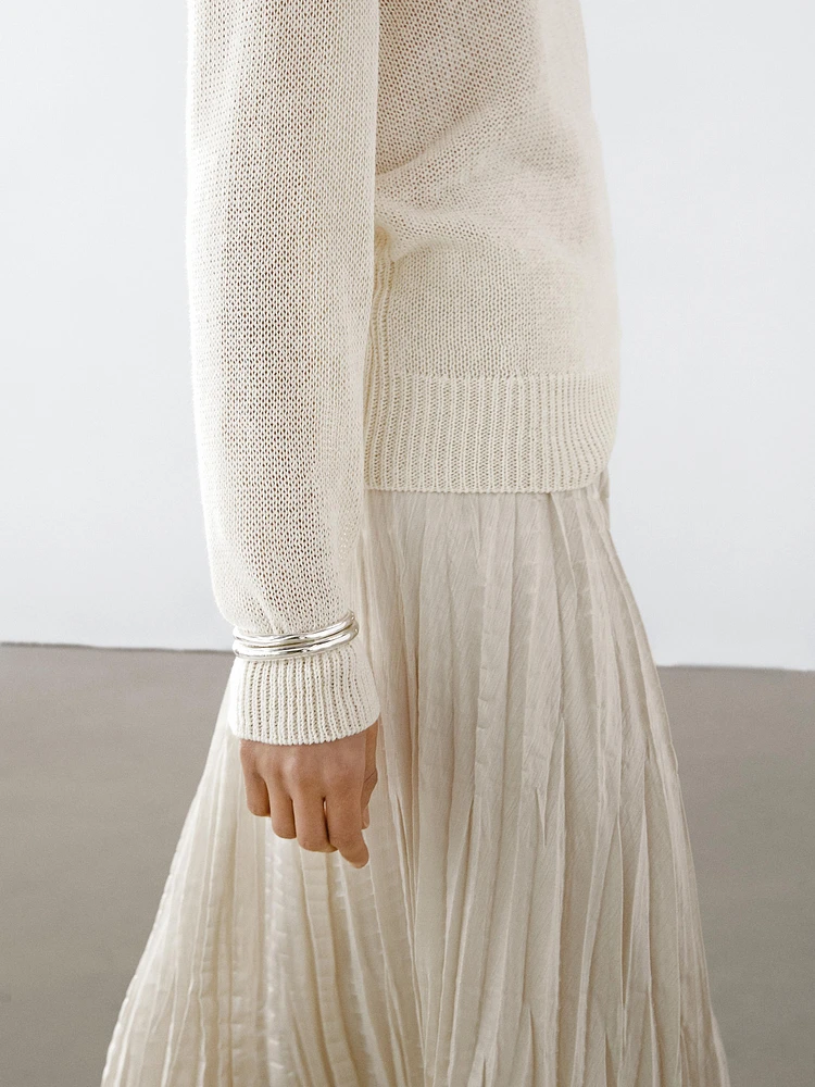 Cotton blend V-neck sweater
