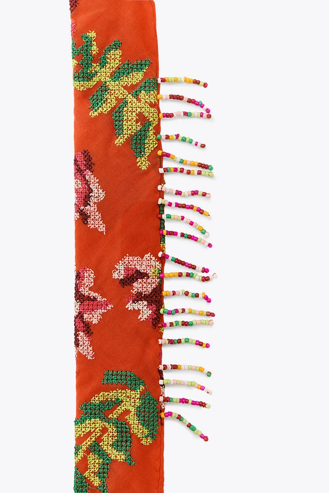 FOULARD BRODÉ FANTAISIE