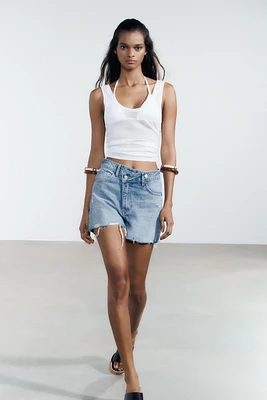 HIGH-RISE CROSS WAIST MOM FIT TRF DENIM SHORTS