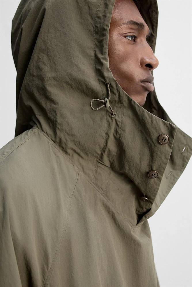 PARKA AVEC POCHE KANGOUROU TECHNIQUE