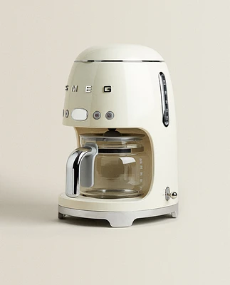 MÁQUINA DE CAFÉ GOTEJAMENTO PROGRAMÁVEL SMEG