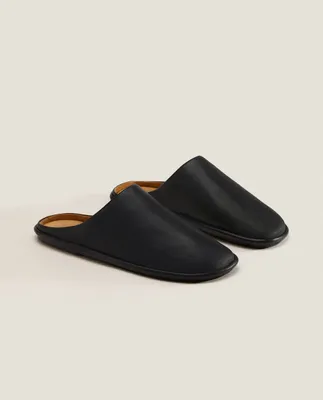CONTRAST LEATHER SLIPPERS