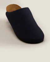 MINIMALIST TECHNICAL CLOGS