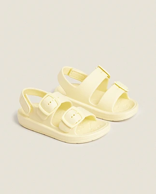 KIDS BEACH SANDALS WITH BUCKLES