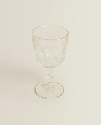 RAISED DESIGN WINE GLASS