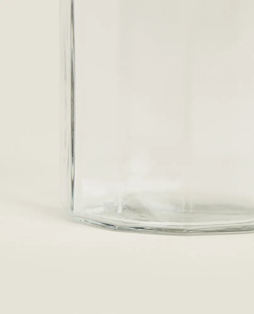 DECORATIVE GLASS VASE