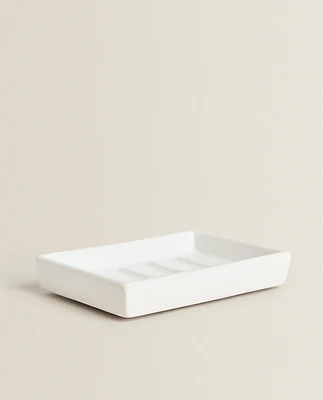 WHITE EARTHENWARE BATHROOM SOAP DISH