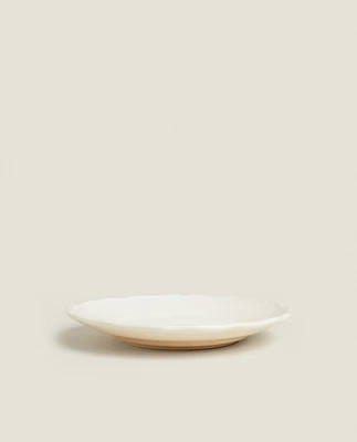 EARTHENWARE SIDE PLATE WITH RAISED-DESIGN EDGE