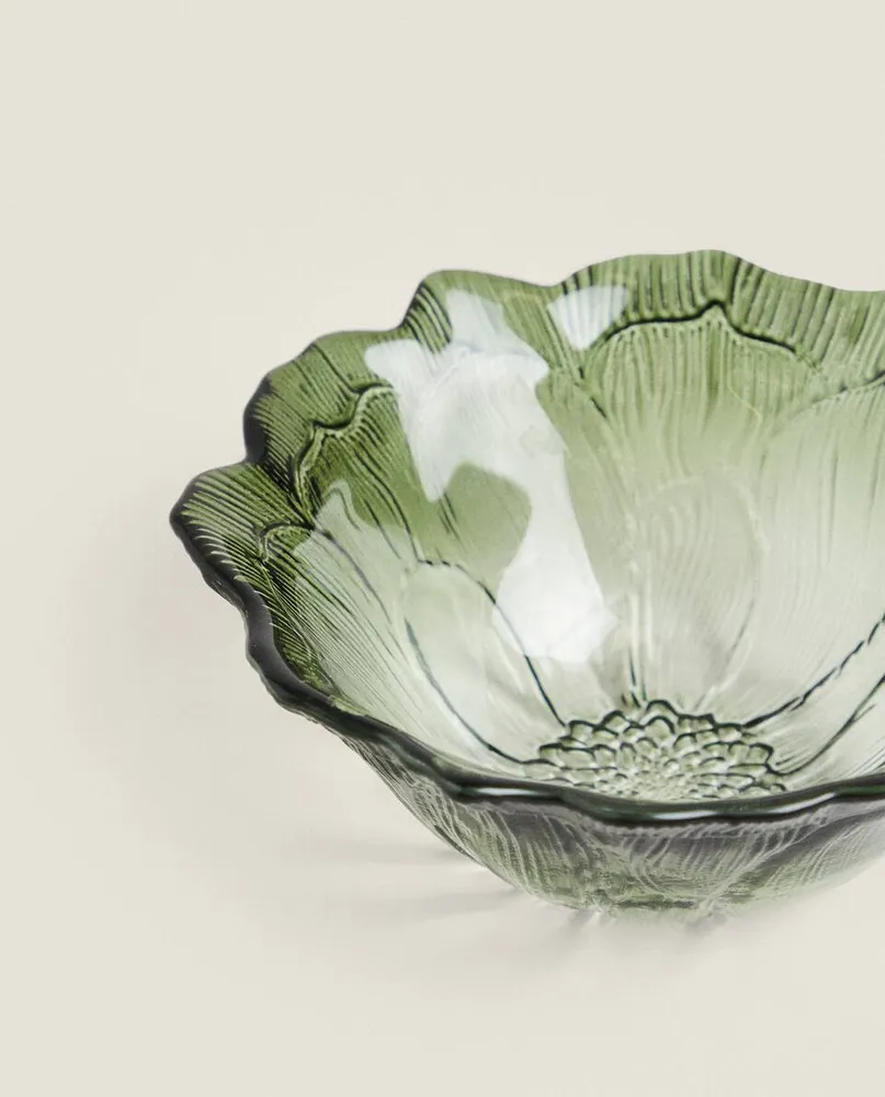 FLOWER-SHAPED GLASS BOWL