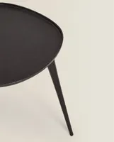 METAL TABLE