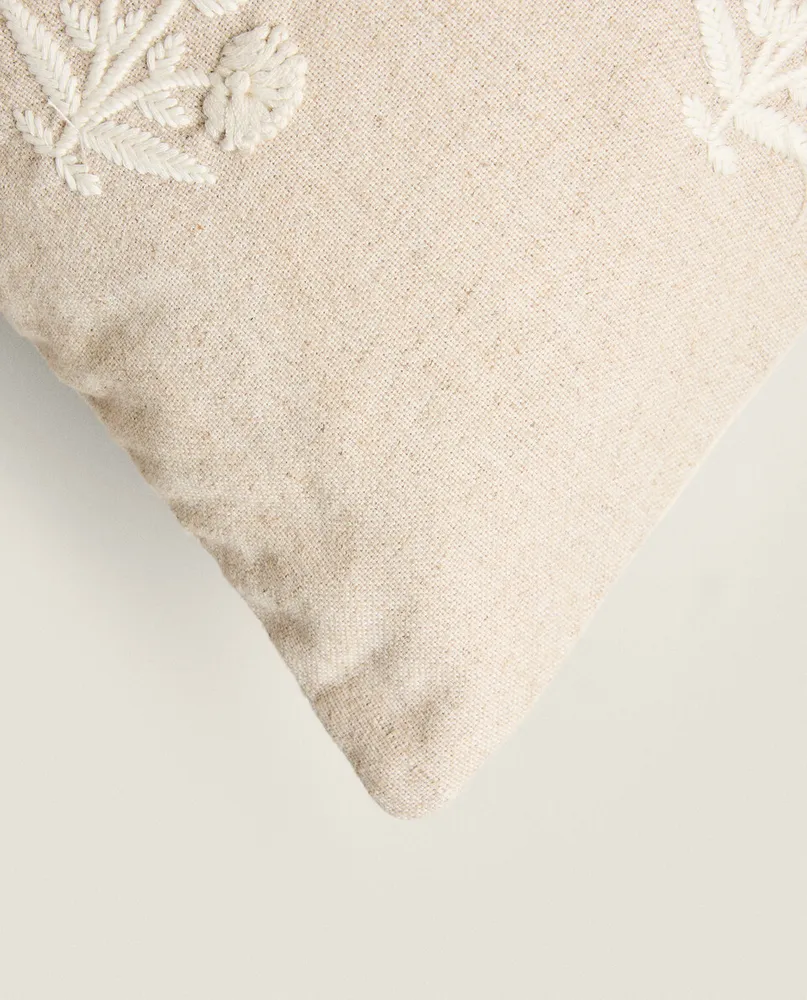 EMBROIDERED CUSHION COVER