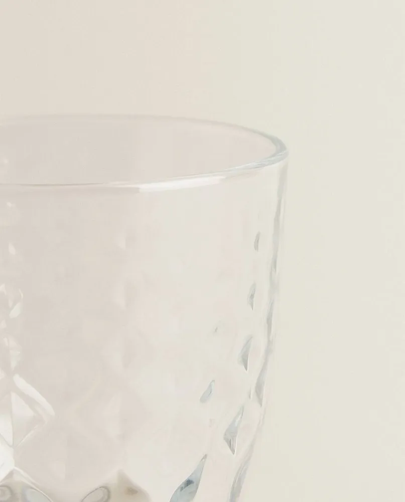 RAISED DESIGN TUMBLER