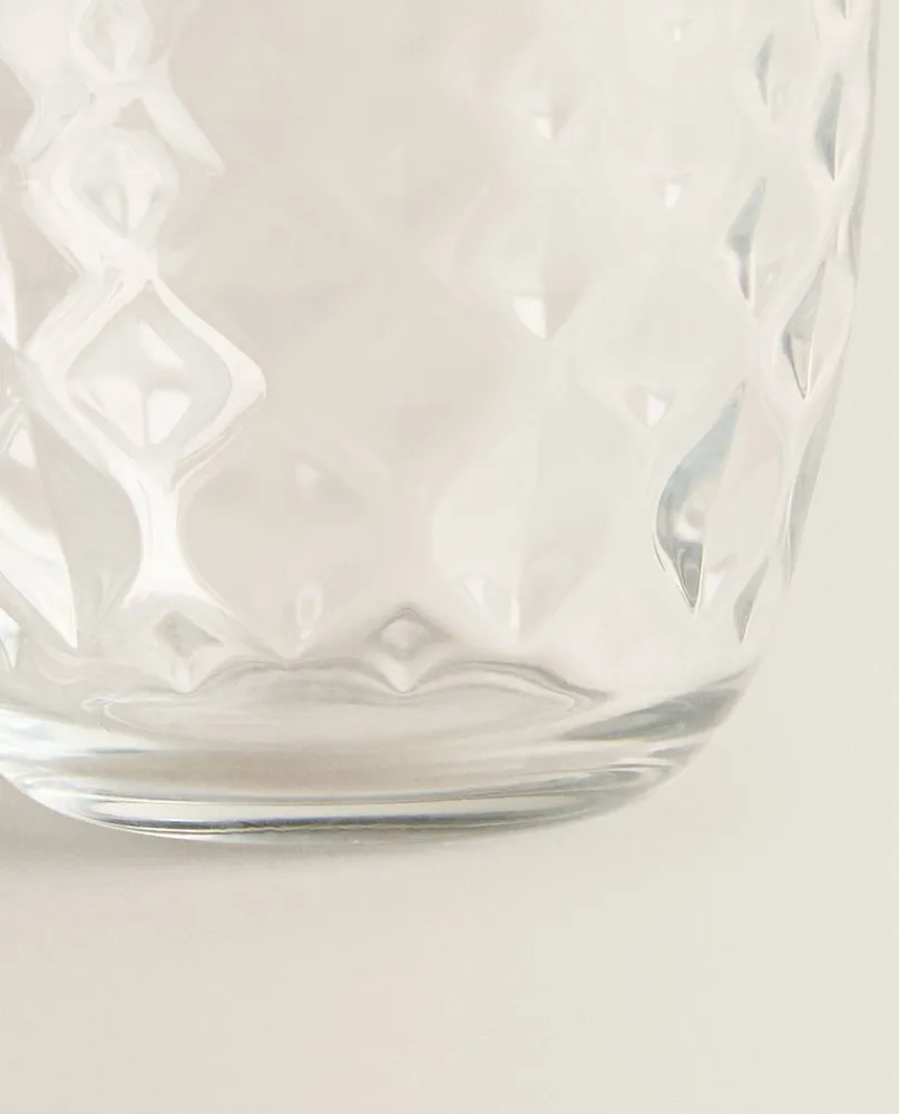 RAISED DESIGN TUMBLER