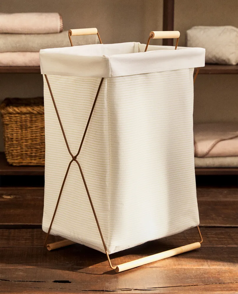 FOLDABLE LAUNDRY BASKET