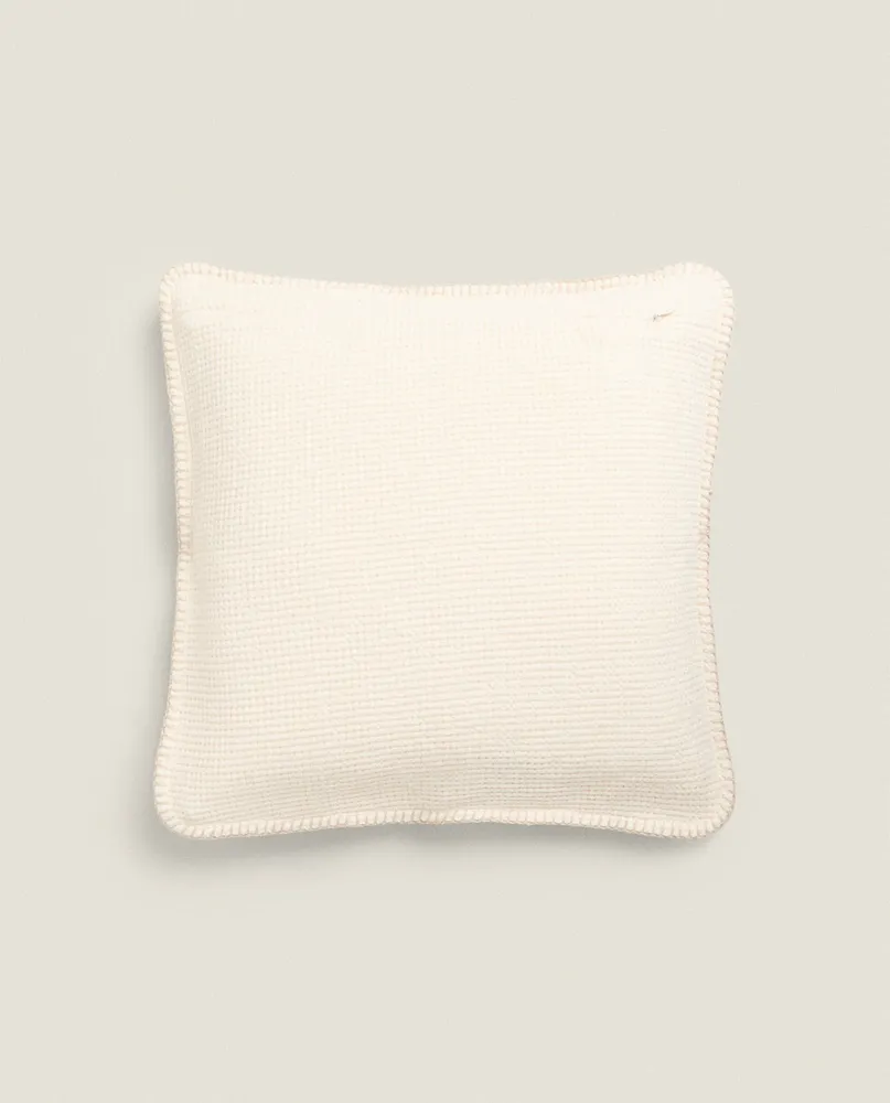 TEXTURED WAFFLE-KNIT CUSHION COVER