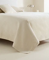 LEAF JACQUARD BEDSPREAD