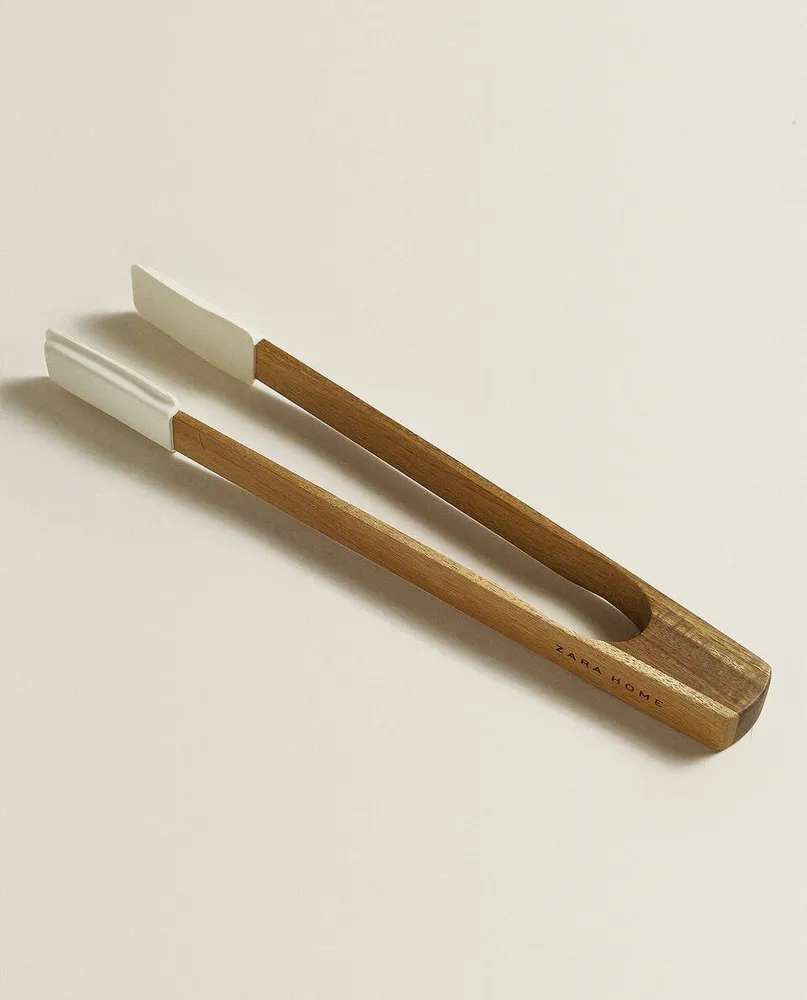 SILICONE AND WOODEN TONGS