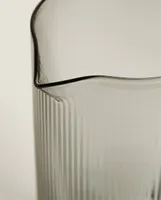 BOROSILICATE GLASS JUG WITH LINE DESIGN