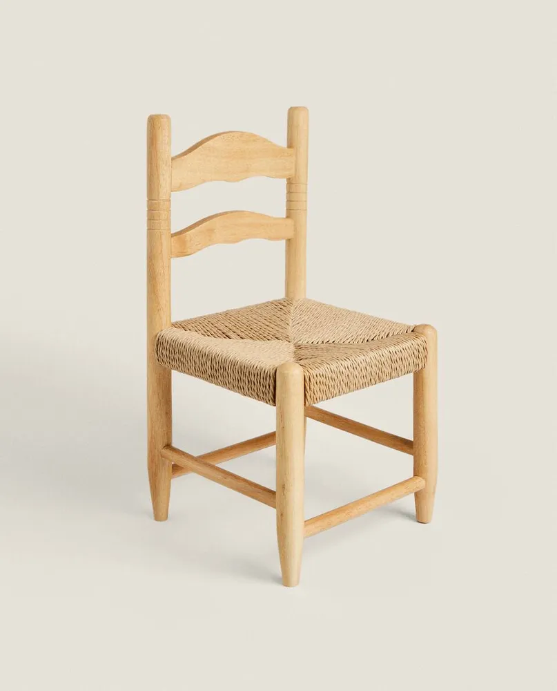 CHILDREN’S WOODEN CHAIR