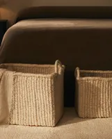 JUTE BASKETS WITH HANDLES