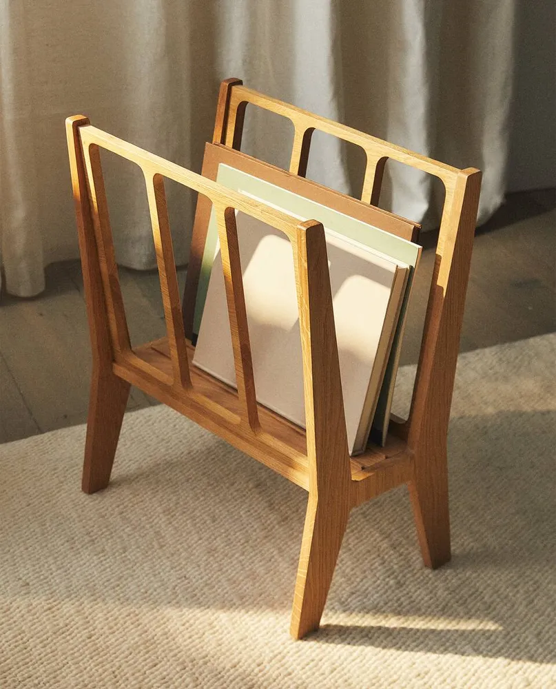 ST. LAZARE WOODEN MAGAZINE RACK