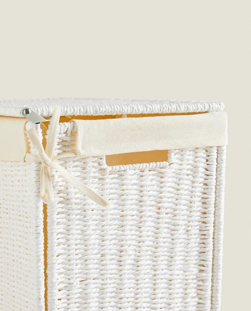 LAUNDRY BASKET WITH TWO COMPARTMENTS