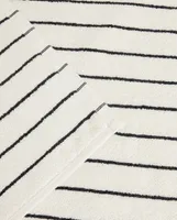 CONTRAST STRIPE BATH MAT