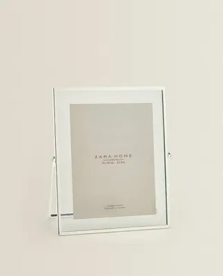 PHOTO FRAME WITH STAND