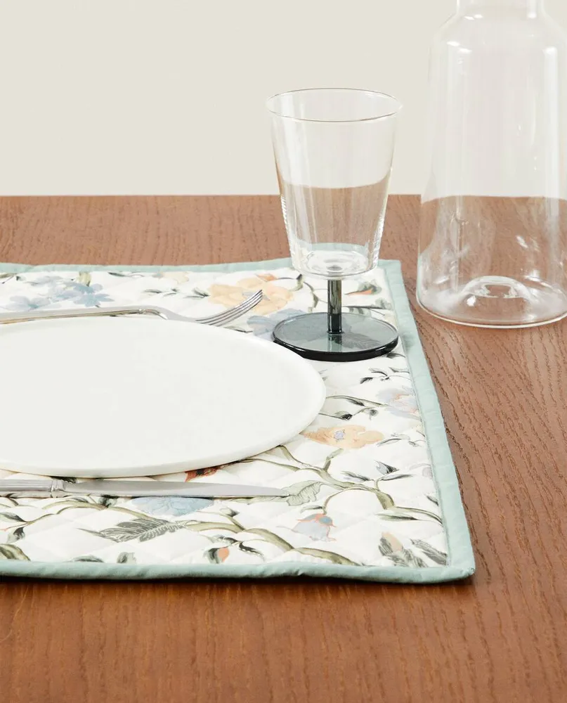 FLORAL PRINT PLACEMAT