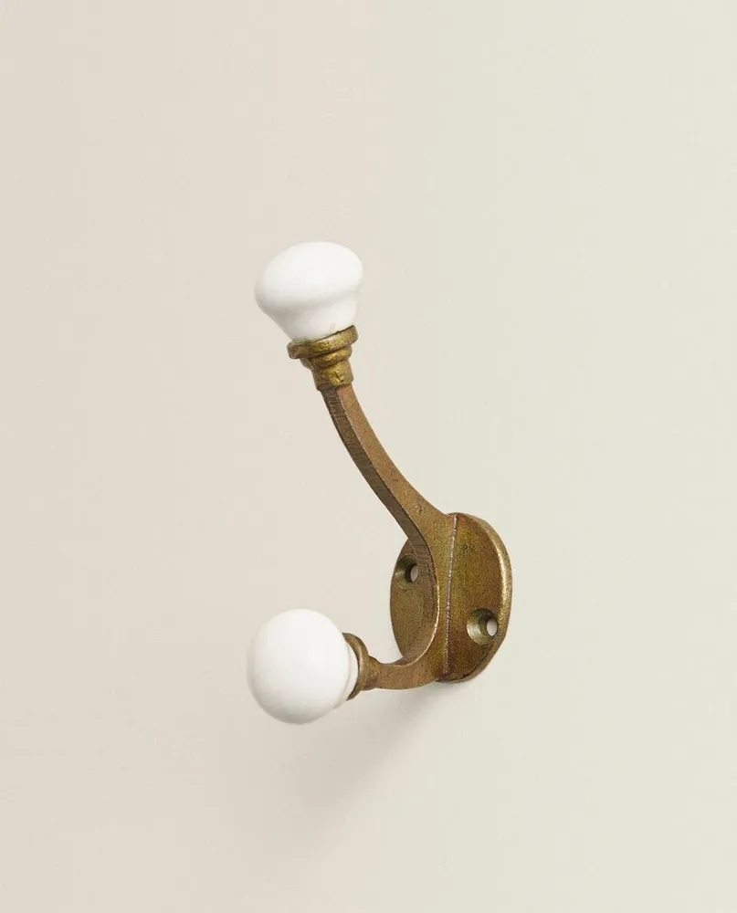 CERAMIC HOOK