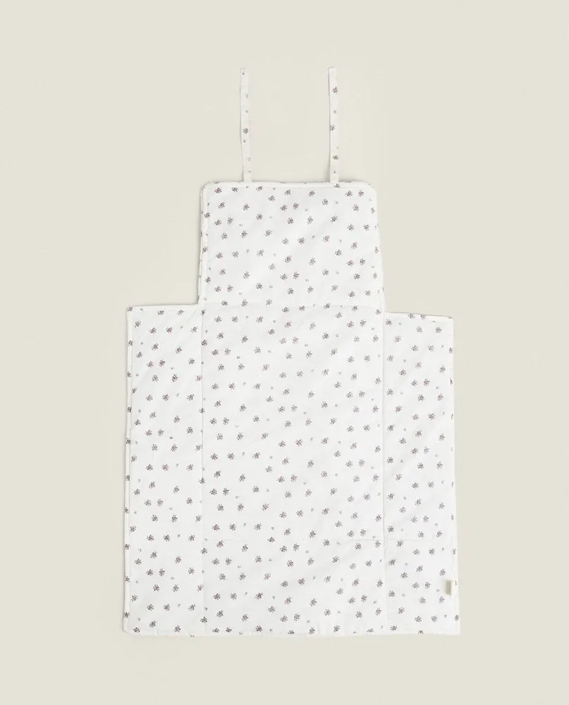 CHILDREN’S FLORAL COTTON MUSLIN CHANGING MAT