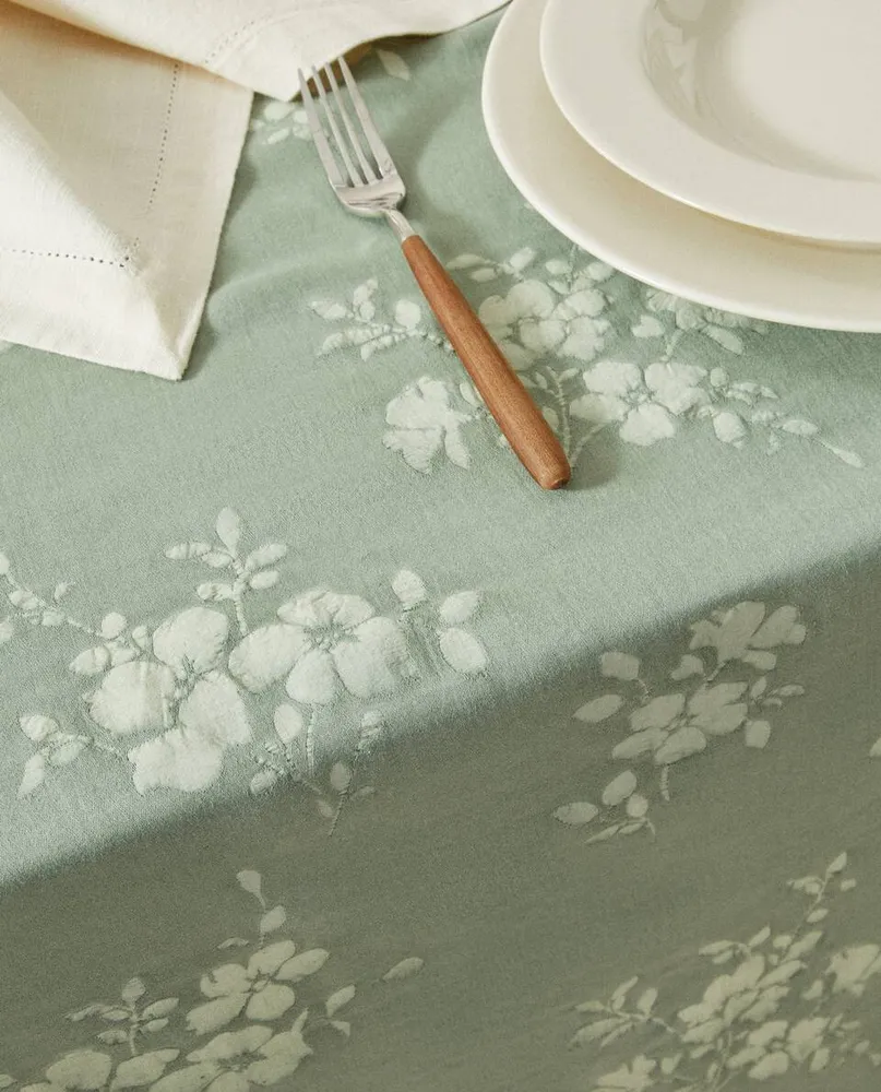 WASHED COTTON FLORAL TABLECLOTH