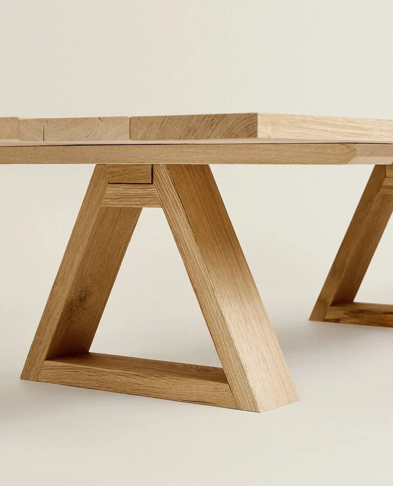 OAK COFFEE CENTRE TABLE