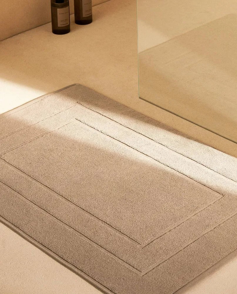 HIGH-QUALITY COTTON BATH MAT