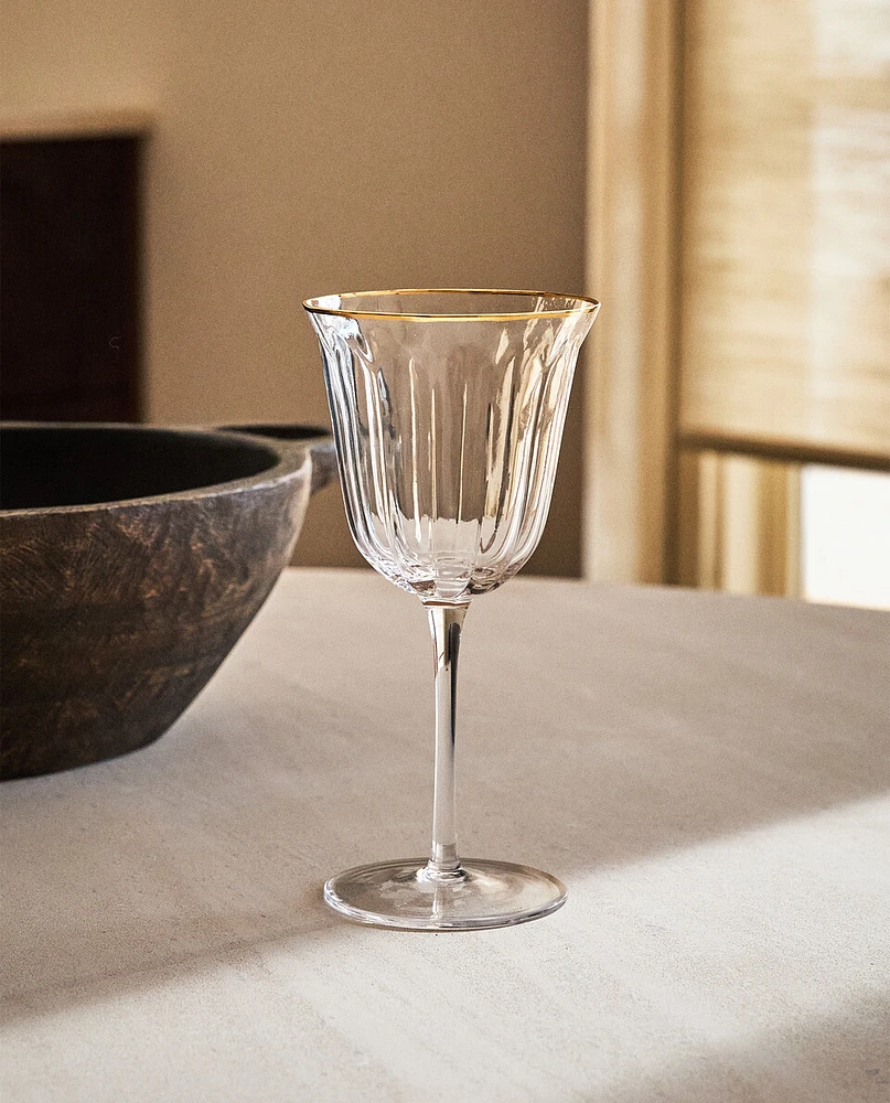 GOLD RIM WINE GLASS