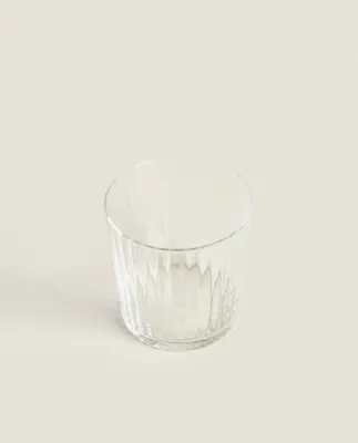 GLASS TUMBLER WITH LINE DESIGN