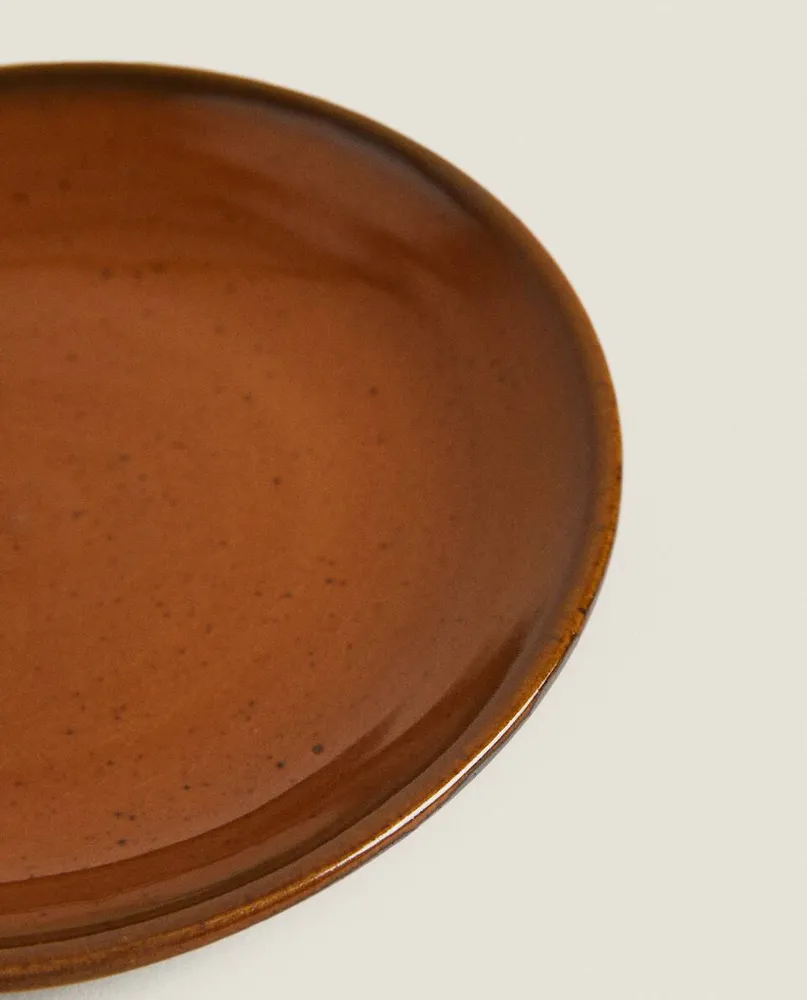 STONEWARE BREAD DISH