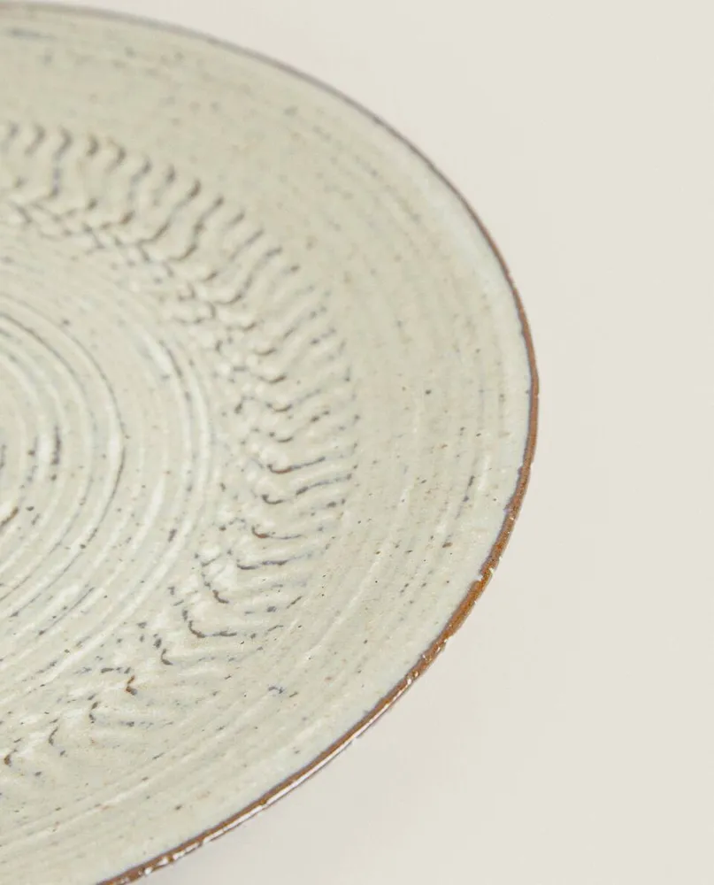 STONEWARE DINNER PLATE