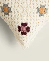 CHILDREN’S CROCHET CUSHION COVER