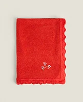 CHILDREN’S EMBROIDERED FLORAL THROW