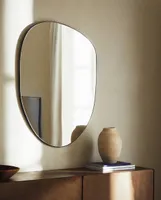 IRREGULAR WALL MIRROR