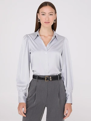 Blouse boutonnée en satin à manches volumineuses