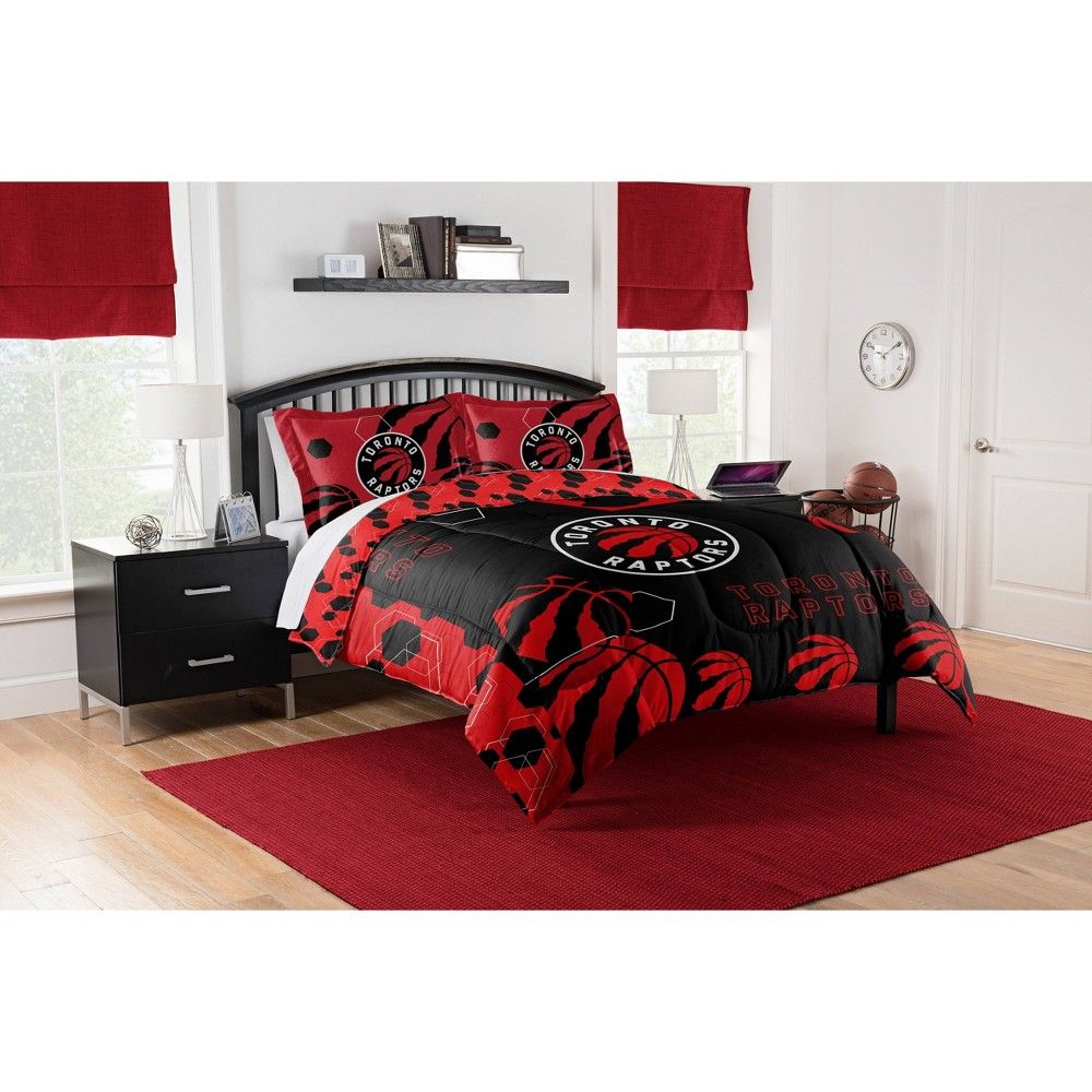 NBA Toronto Raptors Hexagon Comforter Set