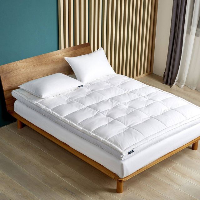 Serta  2 Feather & Down Fiber Mattress Topper: 233 Thread Count, 100% Cotton, Duck Fill