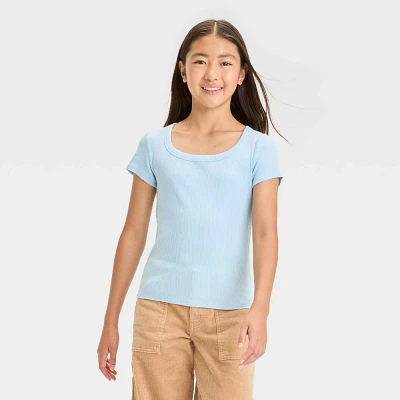 Girls Short Sleeve Washed Scoop Neck Shirt