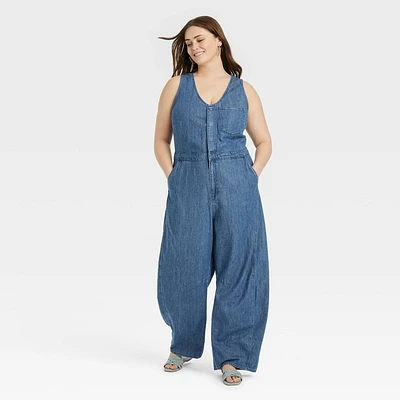 Womens Curved Leg Denim Jumpsuit - Universal Thread Medium Wash