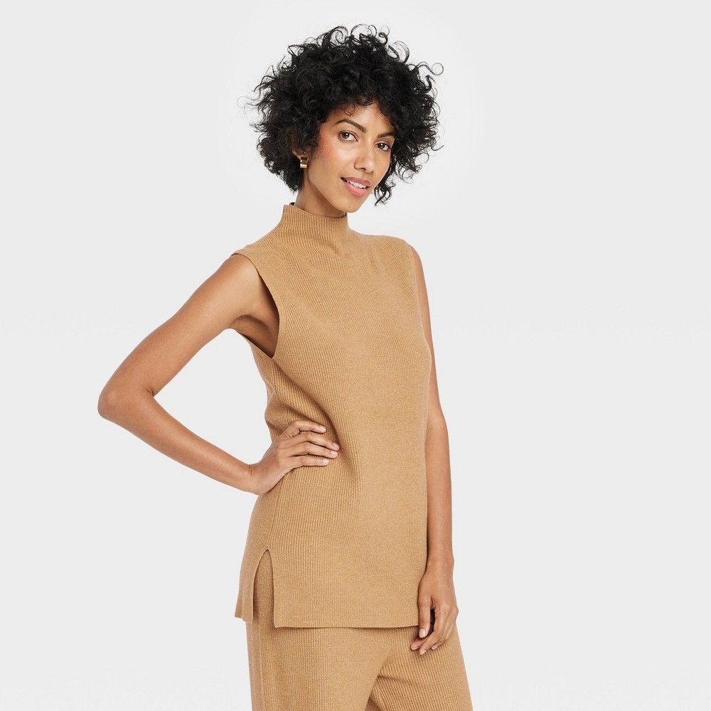 Mock Turtleneck Ribbed Sweater Vest 
