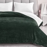 Twin Cozy Corduroy Plush with Shearling Reverse Bed Blanket Forest Green - Isla Jade